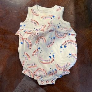 0-3 month - baby girl romper - white with rainbows